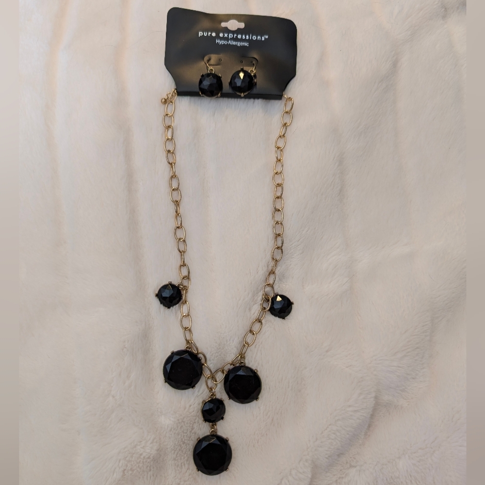 Pure Expressions Black and Gold Jewelry Set